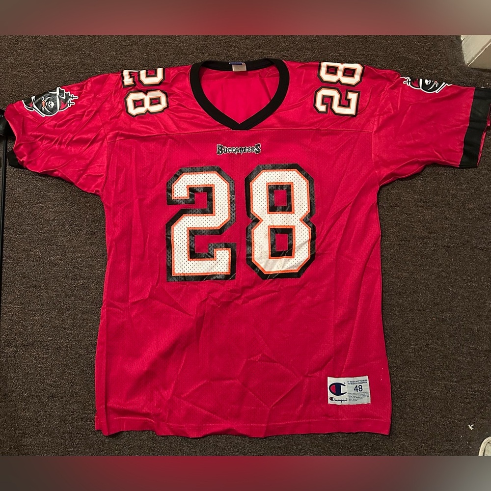 Vintage Warrick Dunn Tampa Bay Buccaneers champion jersey